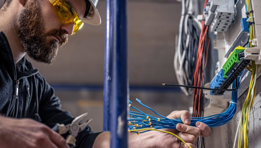 electrical installation services electricians in cape town, electrical reapairs, electrical contractor, electrical maintenance , electricians on call 247, electric motors installers, electtrical installation and maintenance, compliance certificates , fuse board repairs cape town earth leakage solar installers